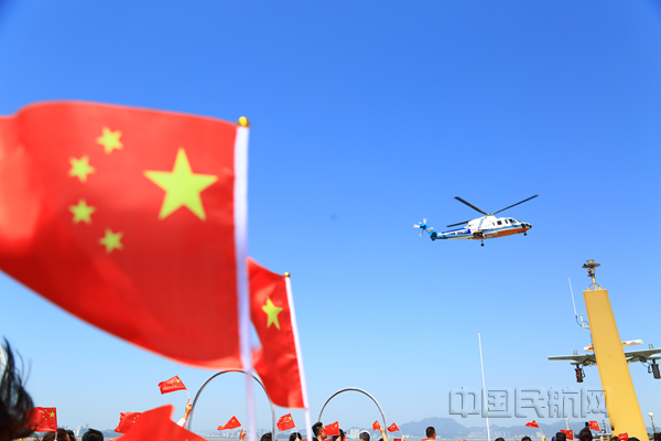 【10月5日，承辦慶祝新中國成立70周年“飛躍廣東”快閃活動航拍任務】 珠海市婦女兒童協會郭昌城攝_副本.png